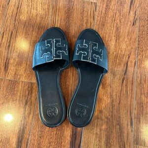 TORY BURCH SANDAL BLACK SIZE 7.5-USED LIKE NEW